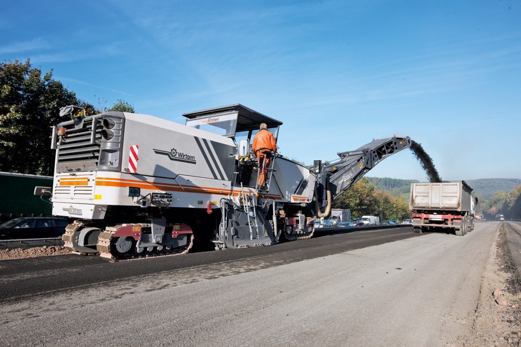 Asphalt milling